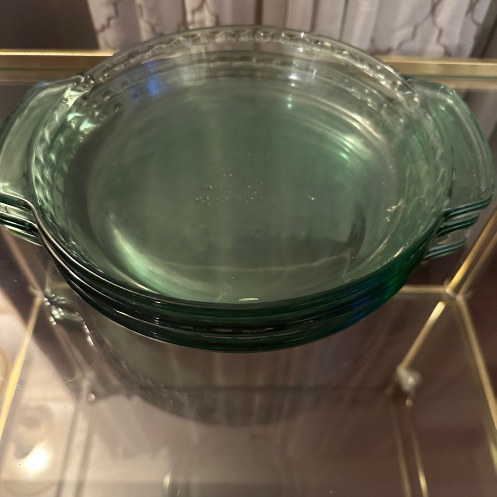 Anchor Hocking Green
Glass Deep Dish HEAVY Pie Plate